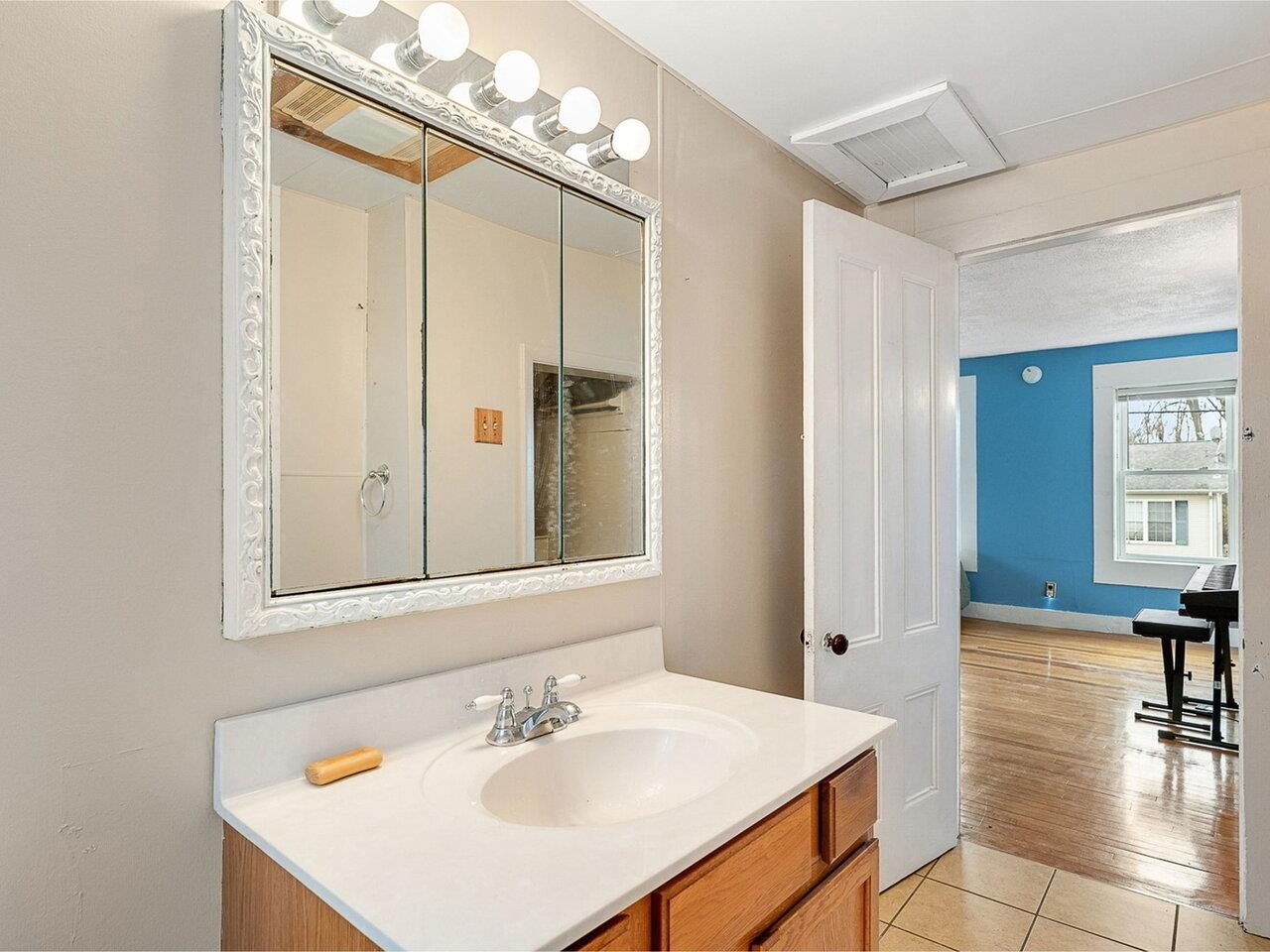 15 Walnut Street St. Albans, VT 05478 - Photo 21 of 31