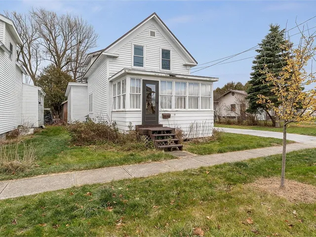 $230,000 | 15 Walnut Street, St. Albans, VT 05478
