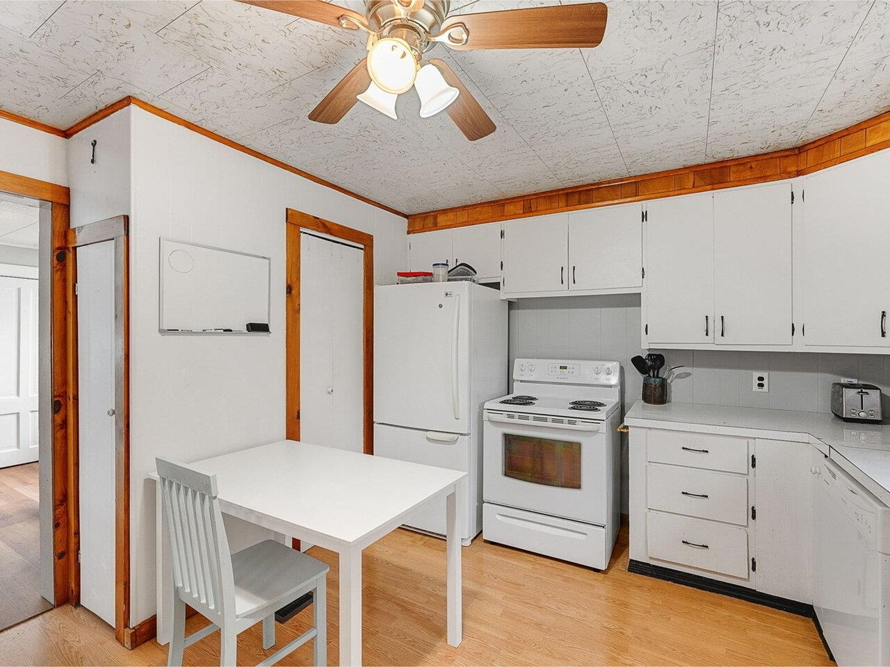 15 Walnut Street St. Albans, VT 05478 - Photo 7 of 31