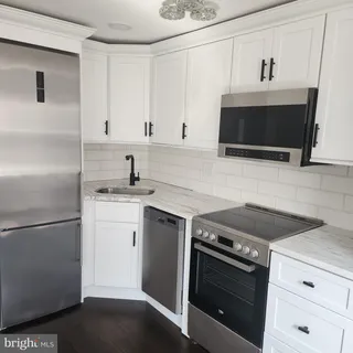 $1,750 | 1934 Spruce Street, Unit 3R, Philadelphia, PA 19103