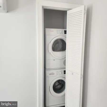$1,750 | 1934 Spruce Street, Unit 3R, Philadelphia, PA 19103