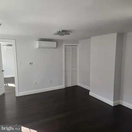 $1,750 | 1934 Spruce Street, Unit 3R, Philadelphia, PA 19103