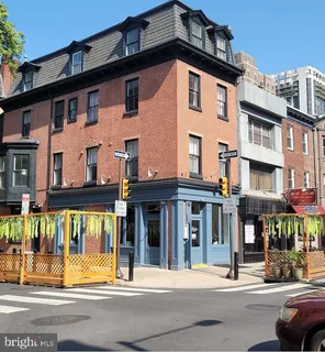 $1,750 | 1934 Spruce Street, Unit 3R, Philadelphia, PA 19103