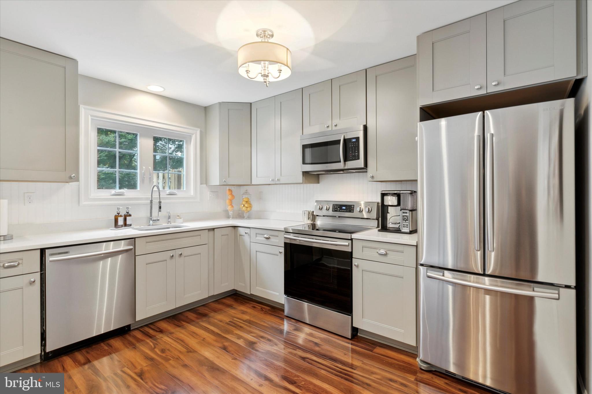 333 Liberty Lane Wayne, PA 19087 - Photo 4 of 25 Kitchen