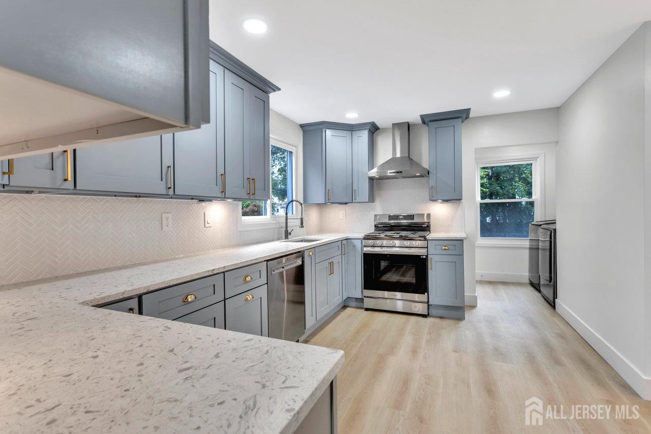 325 Orange Street Dunellen, NJ 08812 - Photo 15 of 30