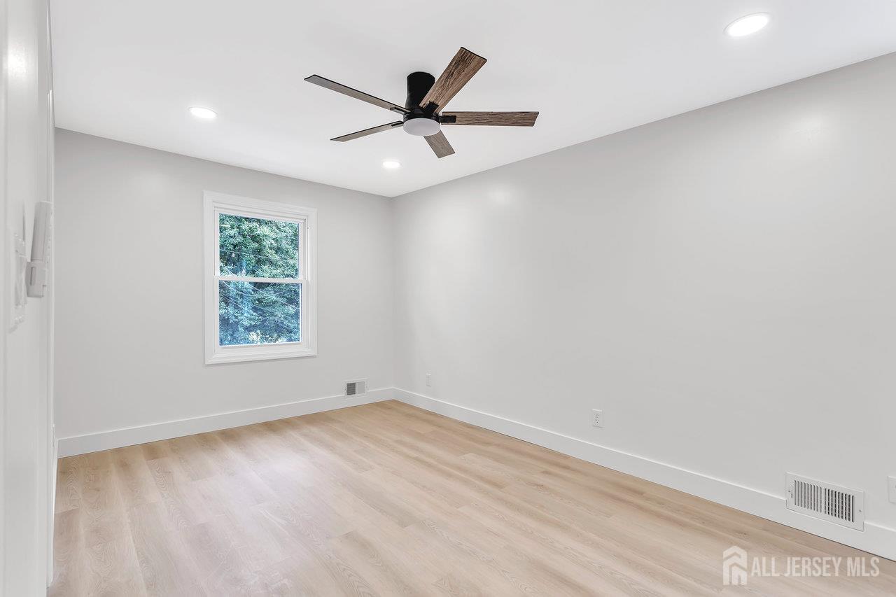 325 Orange Street Dunellen, NJ 08812 - Photo 22 of 30