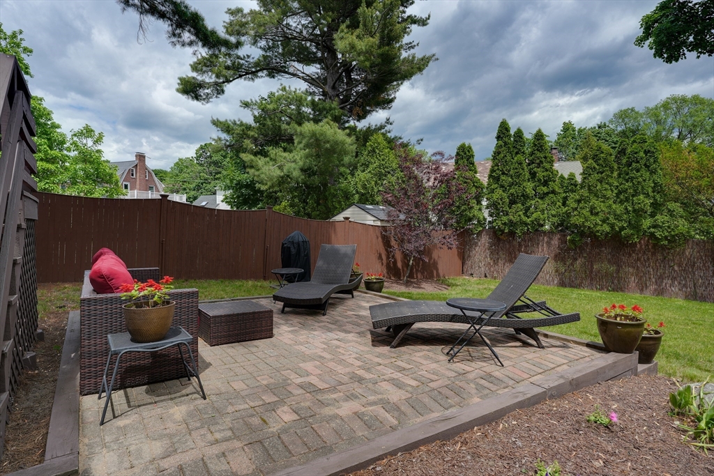 18 Gilmore Road Belmont, MA 02478 - Photo 4 of 41