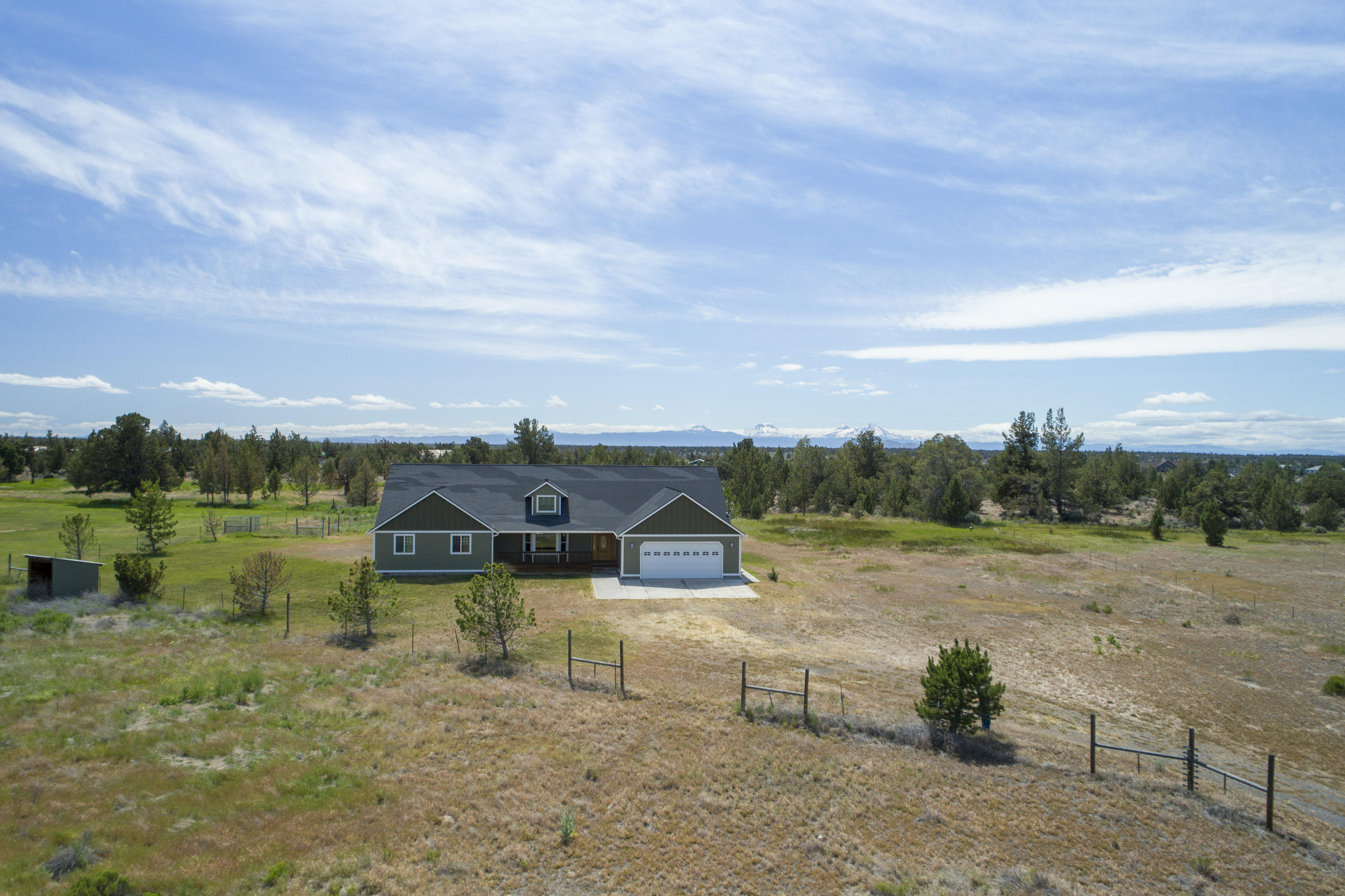 414 Southwest Bent Loop Powell Butte, OR 97753 - Photo 43 of 44 43