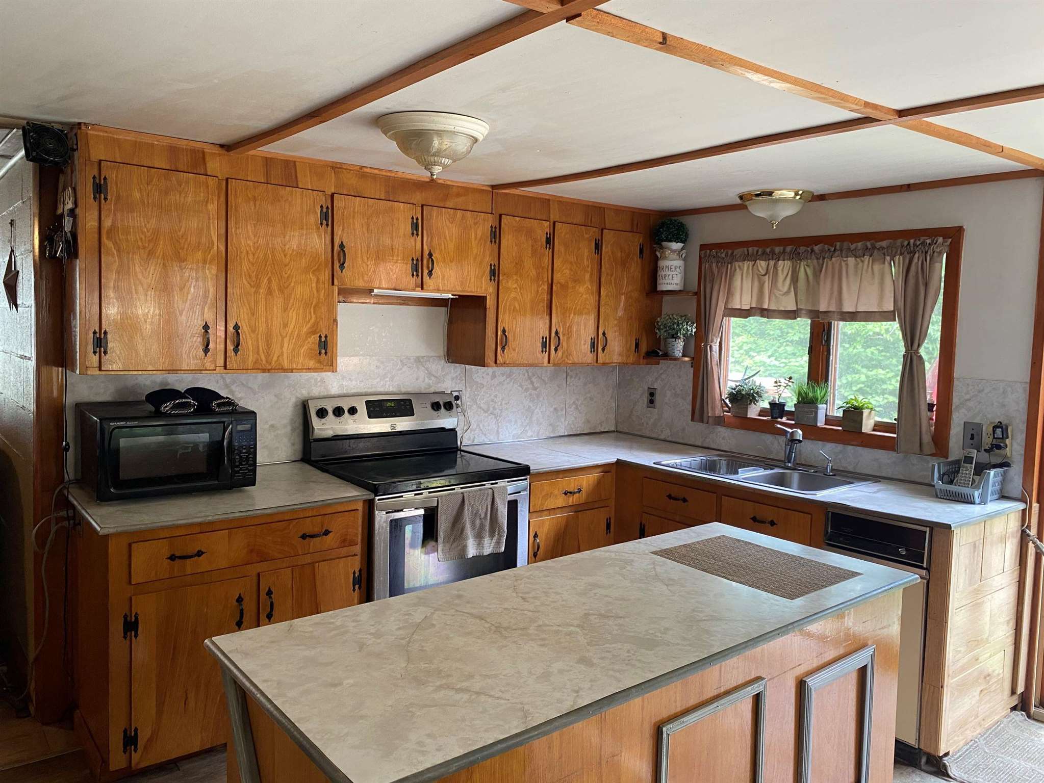 127 McKearney Road Wolcott, VT 05680 - Photo 12 of 40
