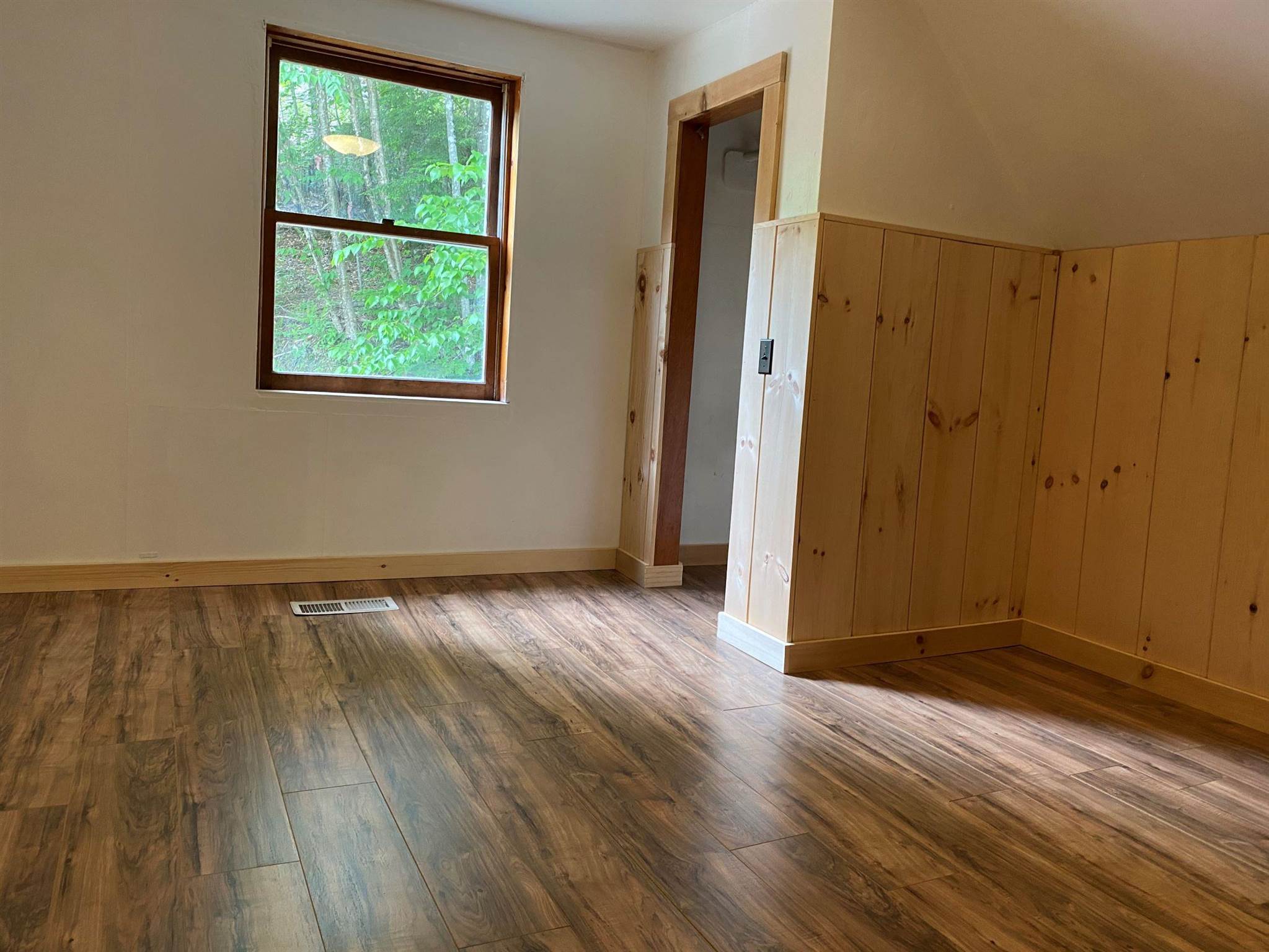 127 McKearney Road Wolcott, VT 05680 - Photo 13 of 40