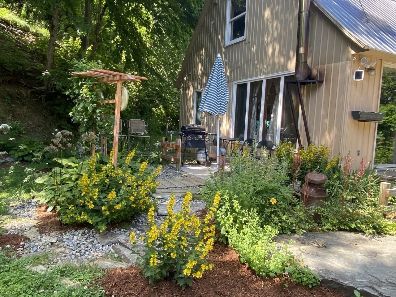 127 McKearney Road Wolcott, VT 05680 - Photo 3 of 40