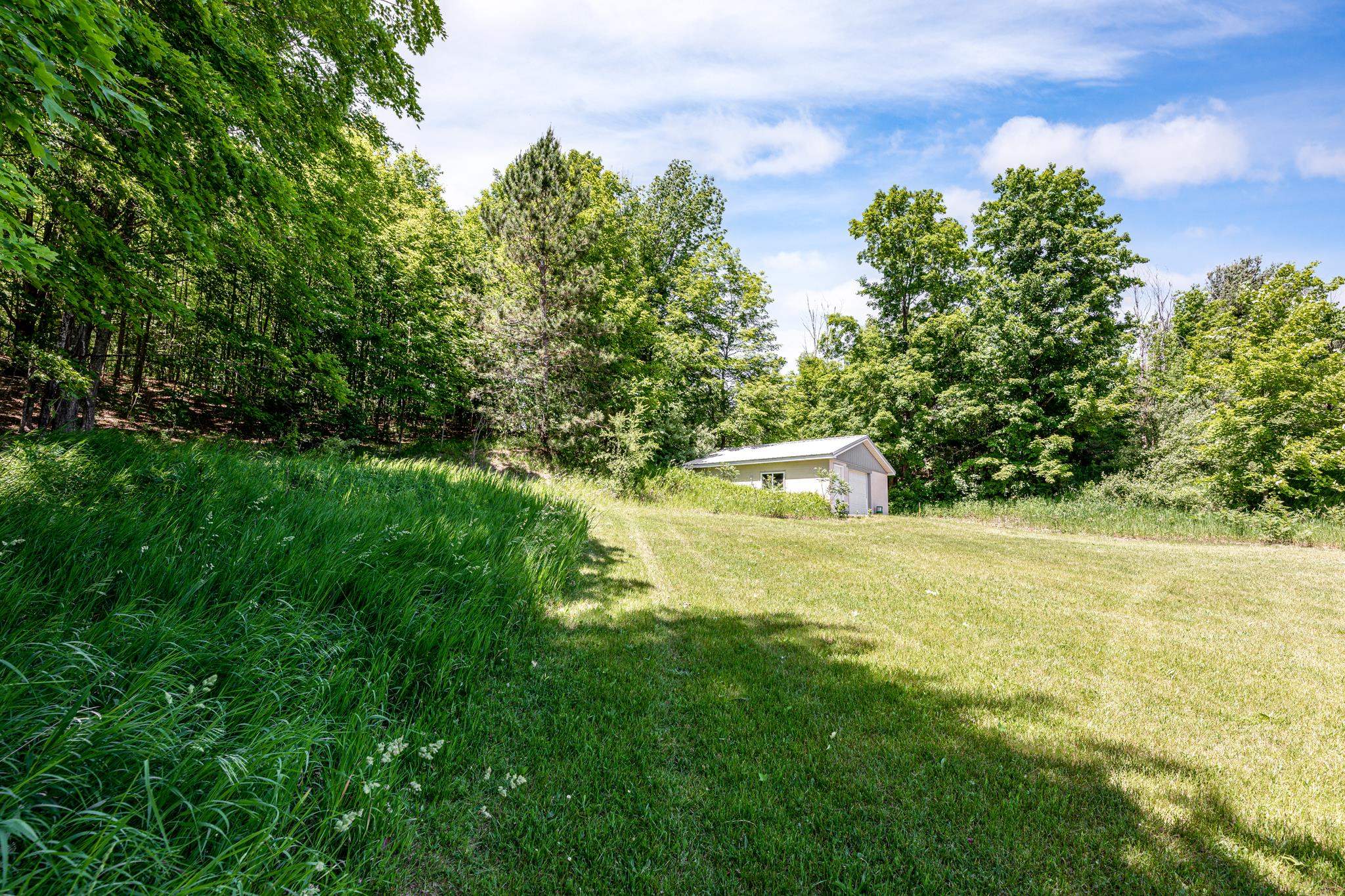 9702 South Cedar Road Cedar, MI 49621 - Photo 11 of 42 1901404-10.JPG