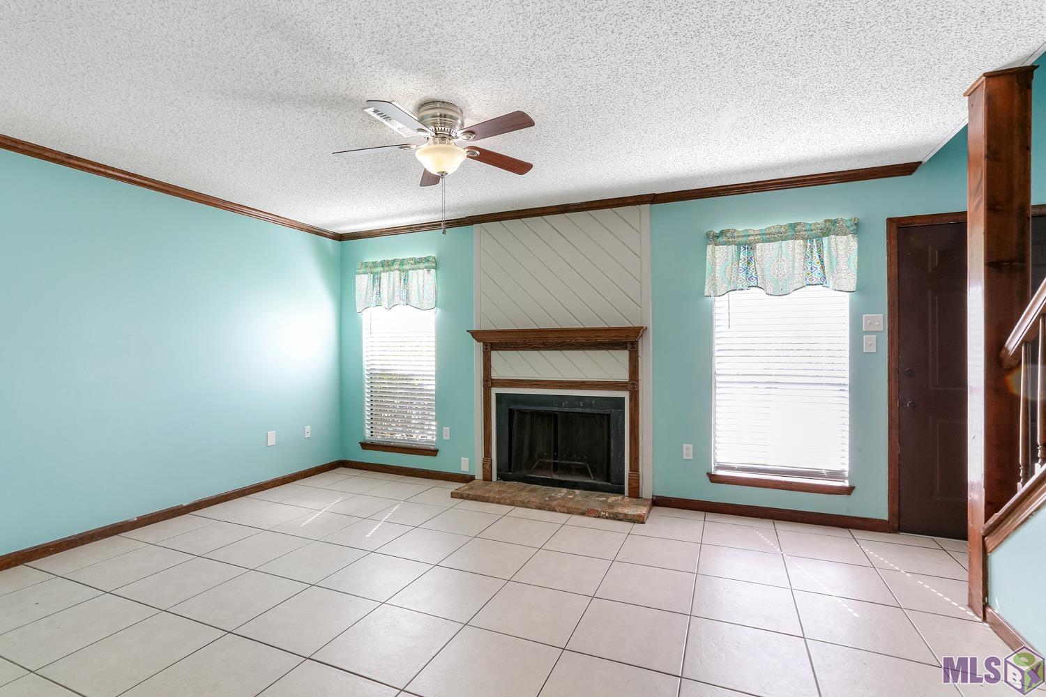 997 Ridgepoint Court, Unit 997 Baton Rouge, LA 70810 - Photo 4 of 18 Gallery Image 4