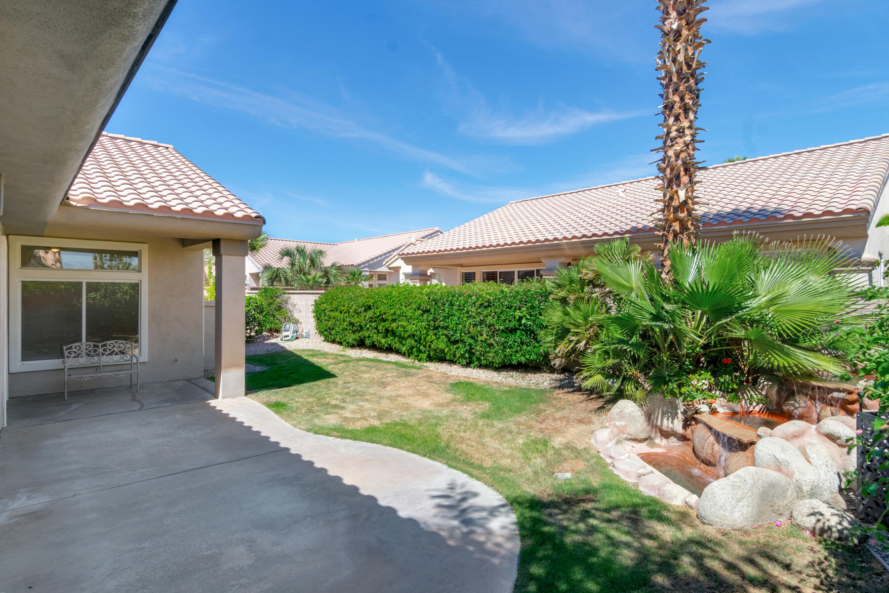 78264 Arbor Glen Road Palm Desert, CA 92211 - Photo 24 of 24 Backyard Fountain