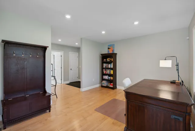 $1,295,000 | 5 Harmony Way, Falmouth, ME 04105