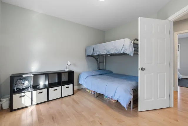 $1,295,000 | 5 Harmony Way, Falmouth, ME 04105