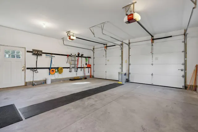 $1,295,000 | 5 Harmony Way, Falmouth, ME 04105