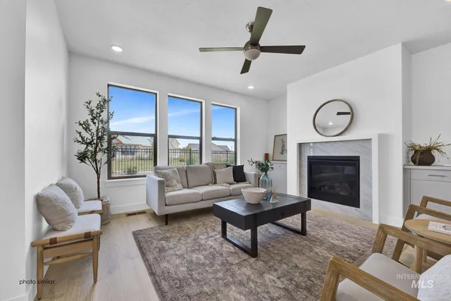 $574,900 | 1770 North Grn Pne Lane, Star, ID 83669