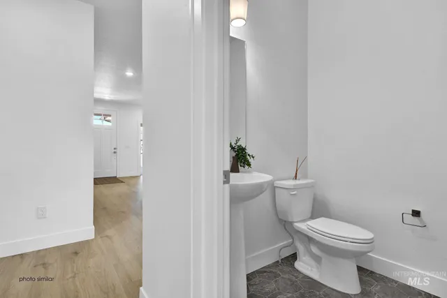 $574,900 | 1770 North Grn Pne Lane, Star, ID 83669