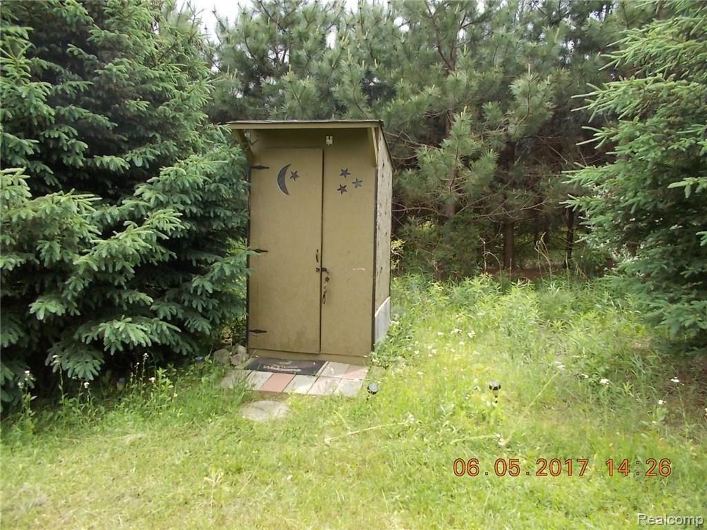 3233 Phillips Road Kingston, MI 48741 - Photo 4 of 9
