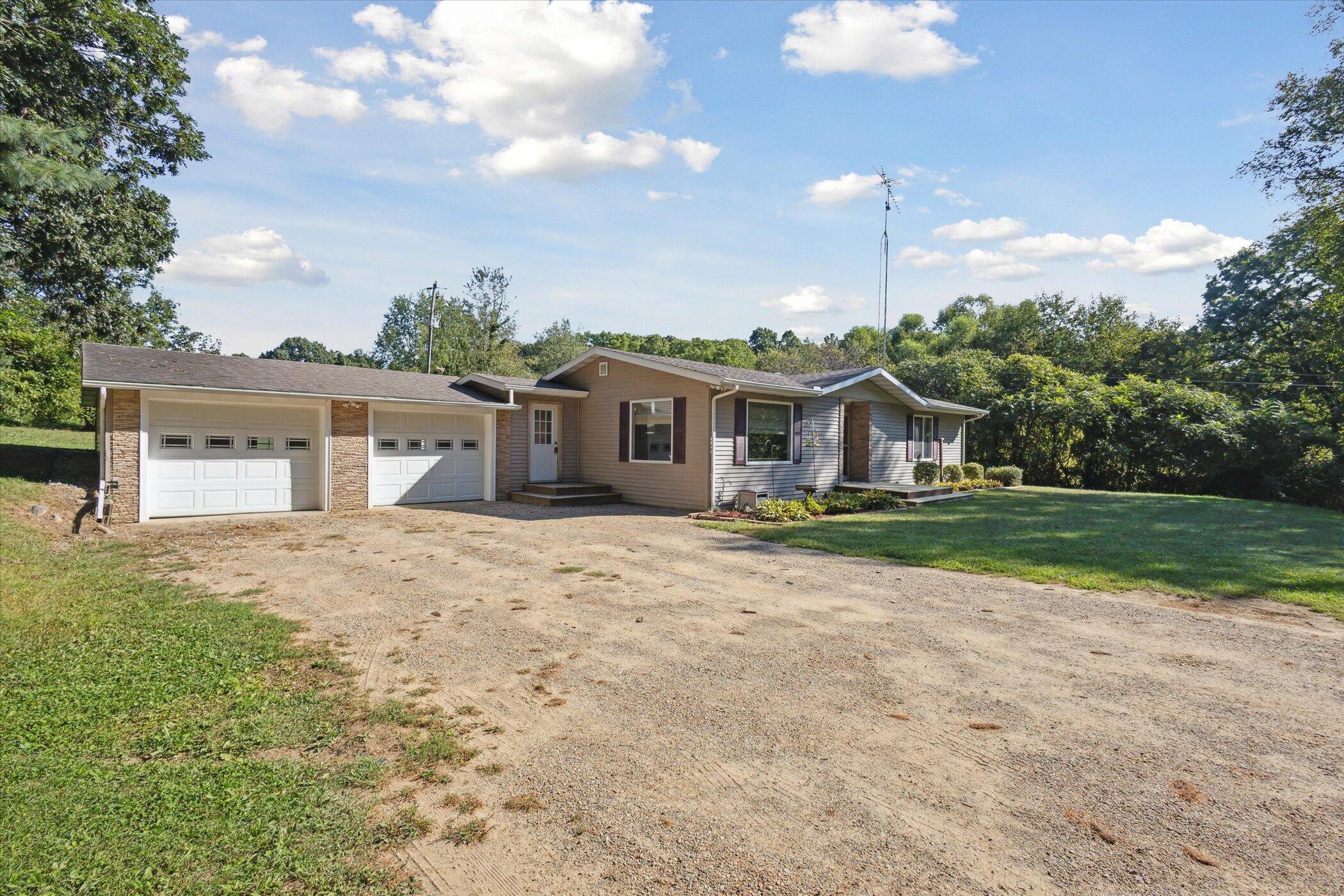 56472 89th Avenue Decatur, MI 49045 - Photo 30 of 57 32-56472-89th-Ave-Decatur-MI-49045-Windo