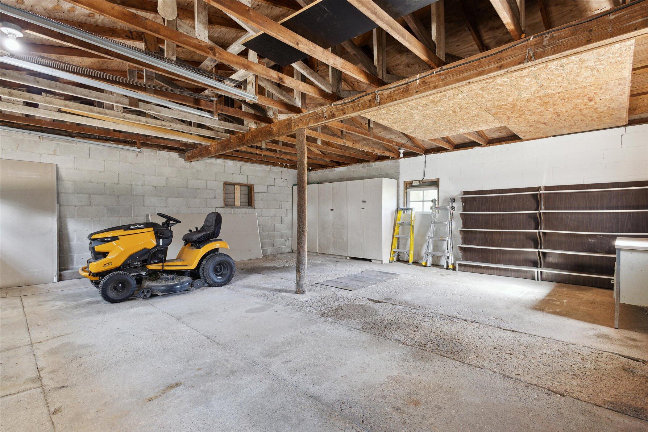 56472 89th Avenue Decatur, MI 49045 - Photo 33 of 57 27-56472-89th-Ave-Decatur-MI-49045-Windo