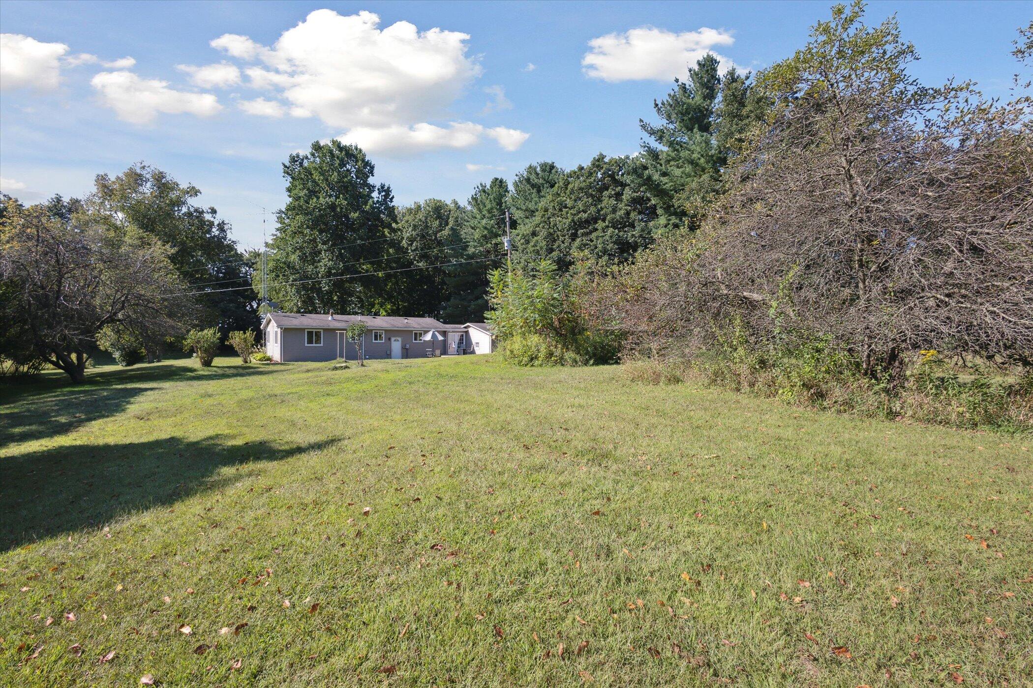 56472 89th Avenue Decatur, MI 49045 - Photo 42 of 57 42-56472-89th-Ave-Decatur-MI-49045-Windo