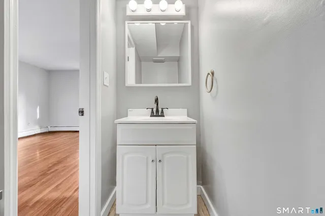 $390,000 | 240 Sunnyridge Avenue, Unit 116, Fairfield, CT 06824