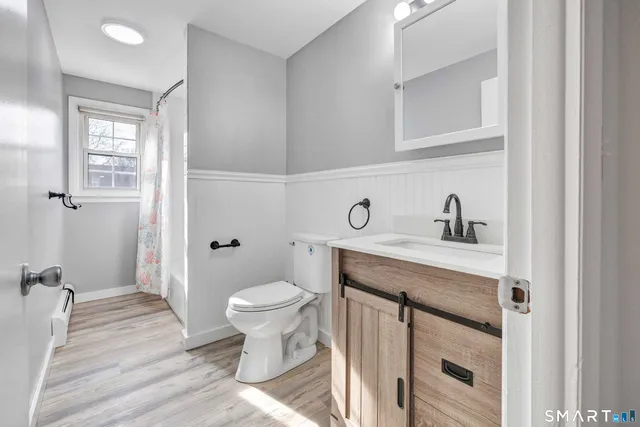 $390,000 | 240 Sunnyridge Avenue, Unit 116, Fairfield, CT 06824