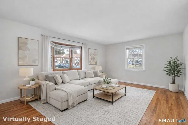 $390,000 | 240 Sunnyridge Avenue, Unit 116, Fairfield, CT 06824