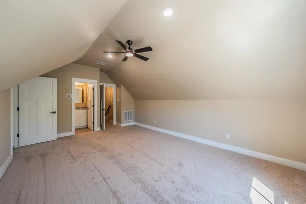 $799,000 | 114 Ridgeline Drive, Chico, TX 76431