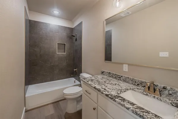 $799,000 | 114 Ridgeline Drive, Chico, TX 76431