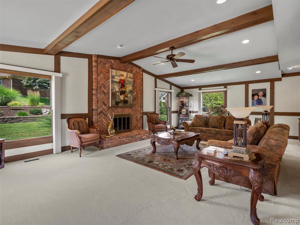 1732 Rapids Way Rochester Hills, MI 48309 - Photo 9 of 37