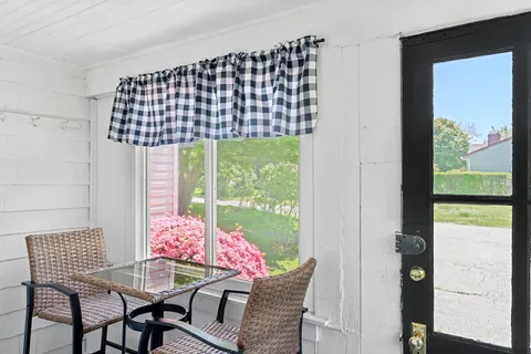 37 North Bishop Lane, Southampton, NY 11968