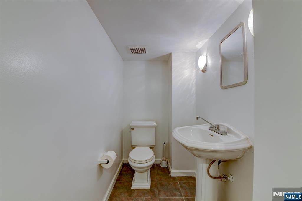 10 Toye Street Randolph, NJ 07869 - Photo 35 of 48