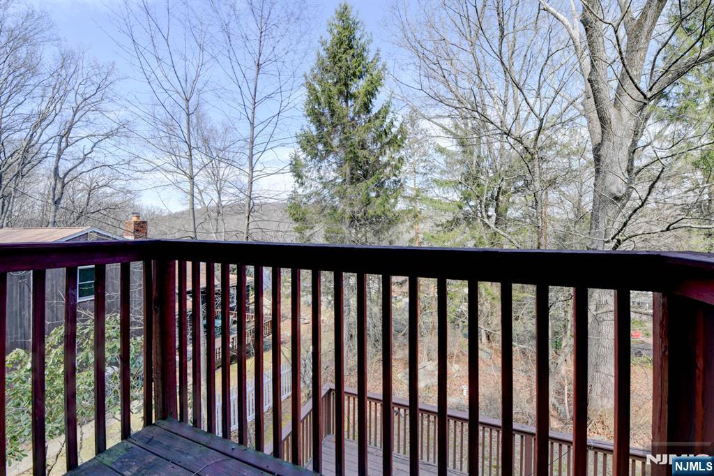 10 Toye Street Randolph, NJ 07869 - Photo 5 of 48