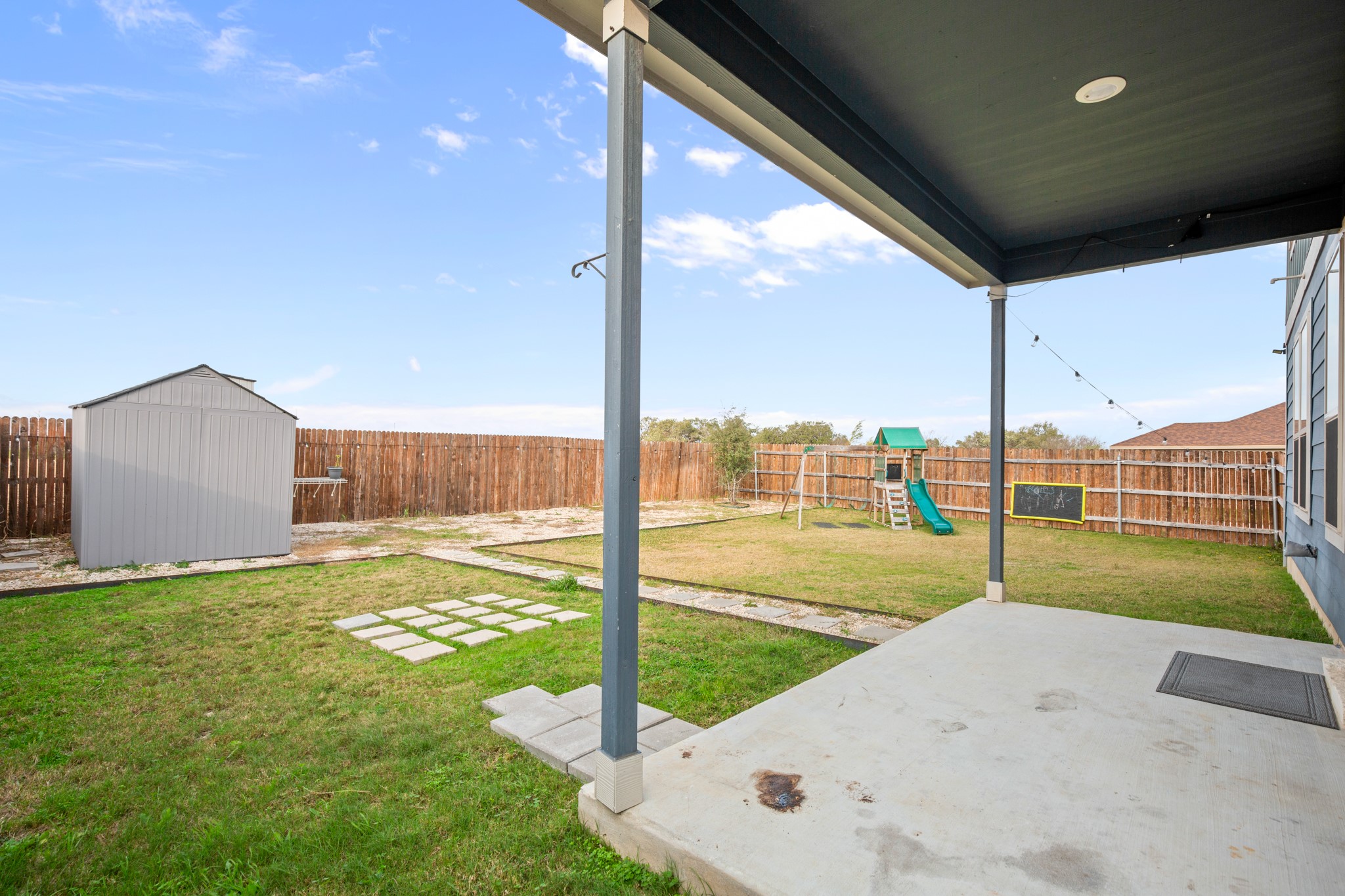 2300 Cliffbrake Way Georgetown, TX 78626 - Photo 25 of 28 a view of a garden and floor