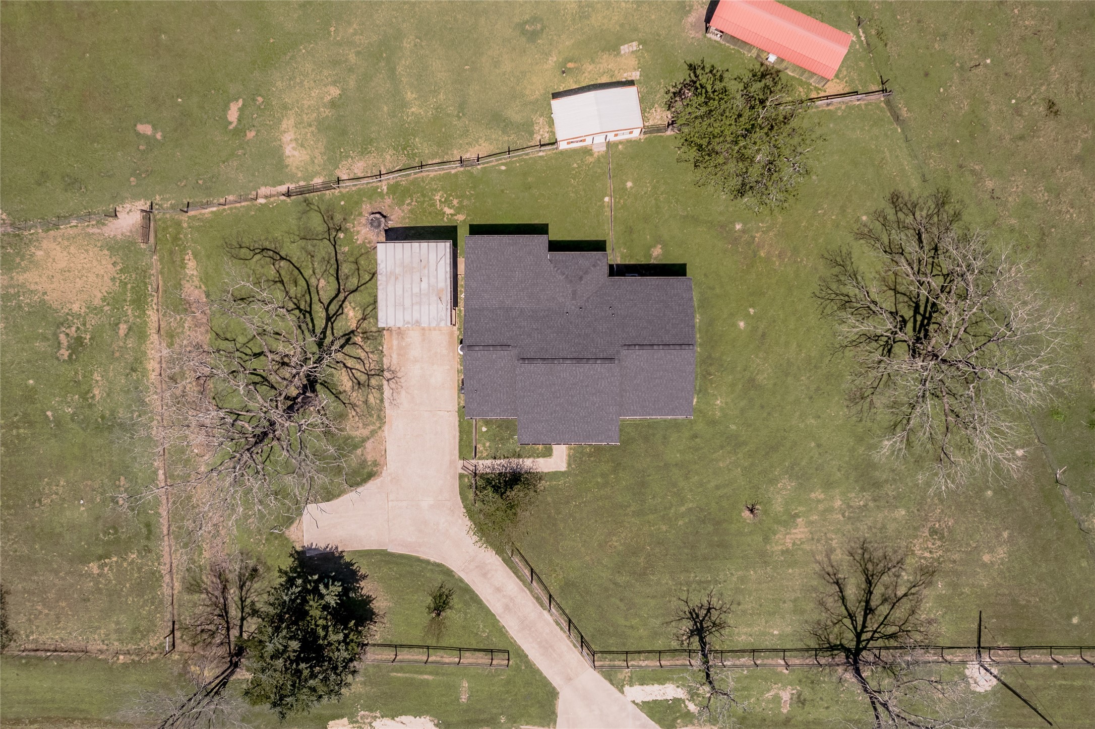 1490 Fm 230 Trinity, TX 75862 - Photo 3 of 42