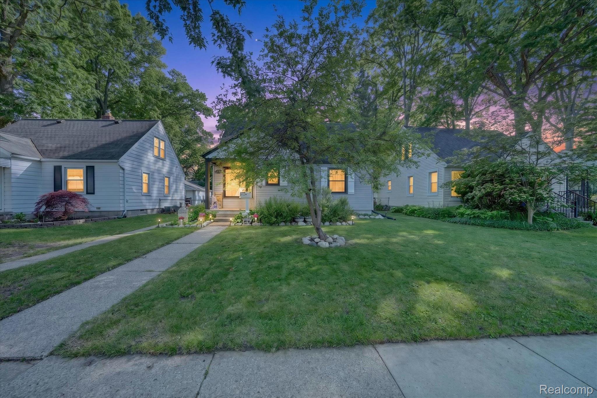 22729 Cleveland Street Dearborn, MI 48124 - Photo 2 of 32 Front exterior featuring a stone facade and light-colored siding