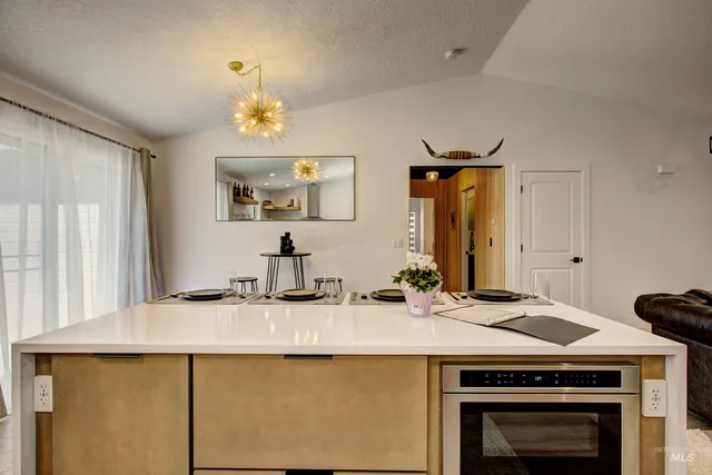 $5,500 | 1143 North Nichole Avenue, Boise, ID 83713