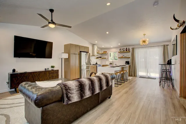 $5,500 | 1143 North Nichole Avenue, Boise, ID 83713