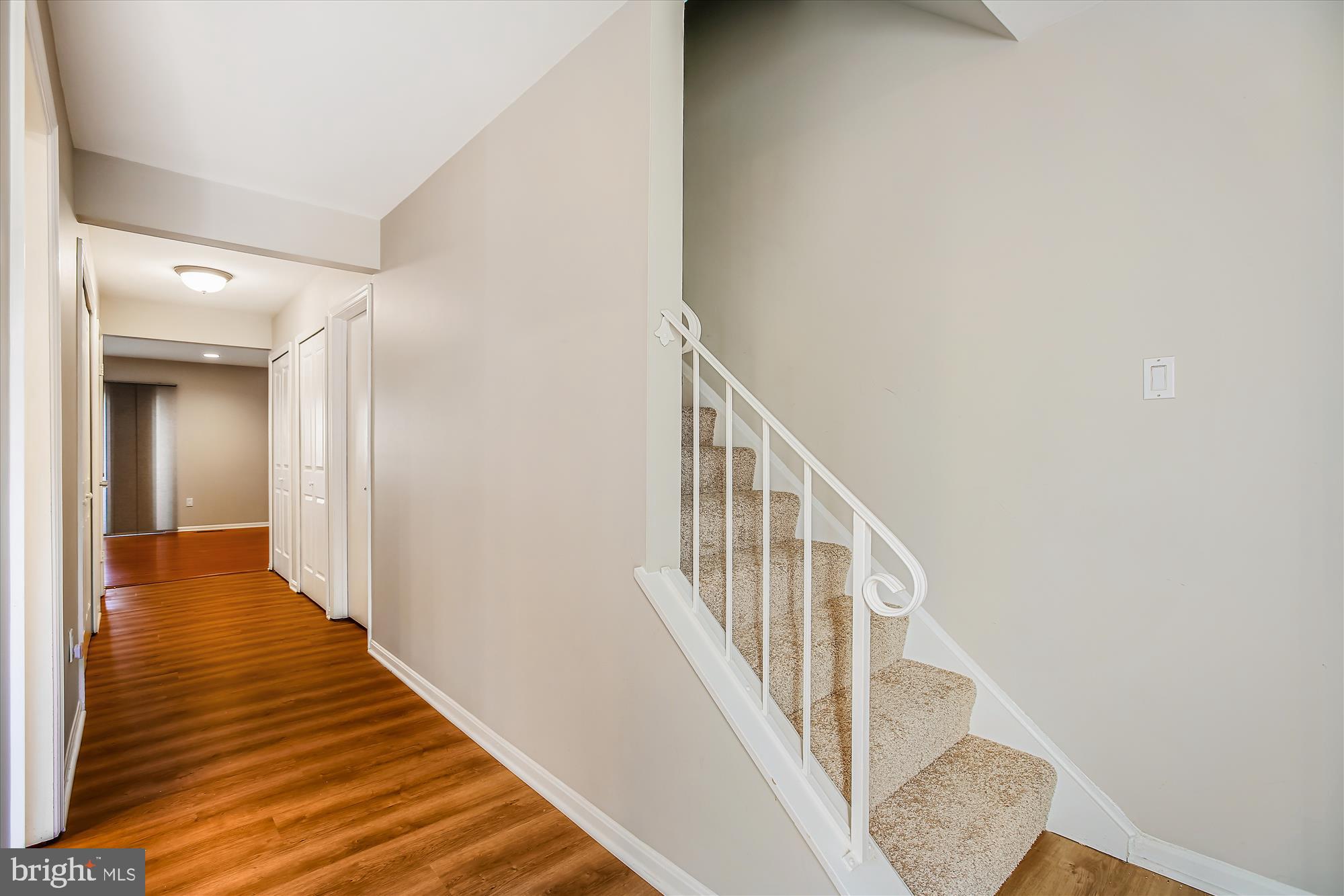 11042 Saffold Way Reston, VA 20190 - Photo 3 of 50 Entry