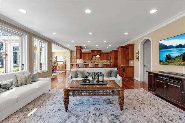 $1,580,000 | 8925 Williams Court, Clarence, NY 14032