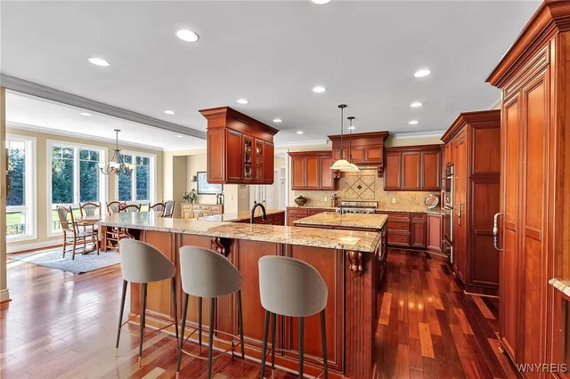 $1,580,000 | 8925 Williams Court, Clarence, NY 14032