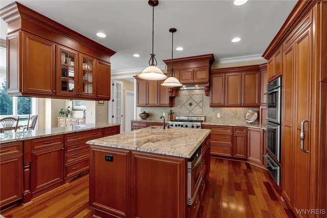 $1,580,000 | 8925 Williams Court, Clarence, NY 14032