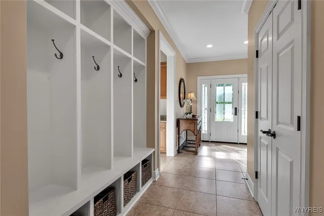 $1,580,000 | 8925 Williams Court, Clarence, NY 14032