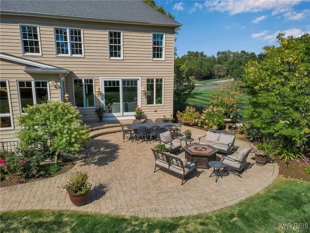 $1,580,000 | 8925 Williams Court, Clarence, NY 14032