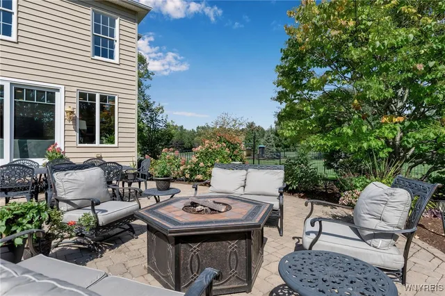 $1,580,000 | 8925 Williams Court, Clarence, NY 14032