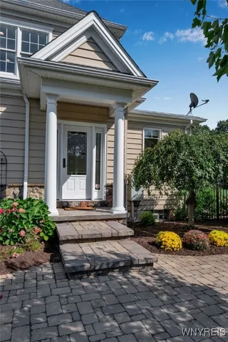 $1,580,000 | 8925 Williams Court, Clarence, NY 14032