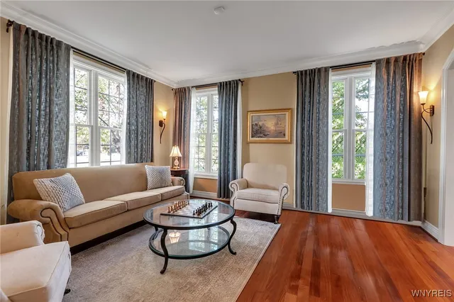 $1,580,000 | 8925 Williams Court, Clarence, NY 14032